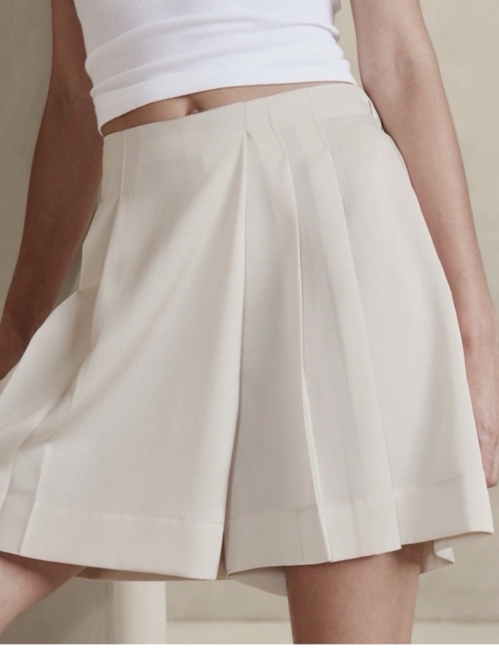 Banana Republic Cream Pleated Skort Sz-L